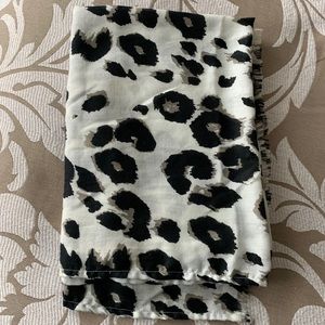 Leopard Scarf
